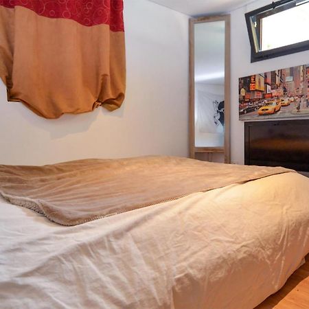 Awesome Apartment In Pujaut With Swimming Pool Dış mekan fotoğraf